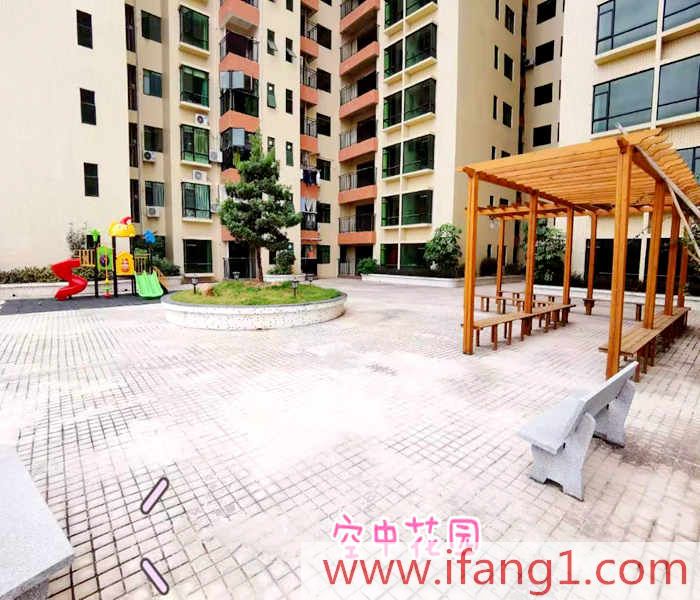 <a href=/qiaotou/ target=_blank class=infotextkey>橋頭小產權房出售網</a>